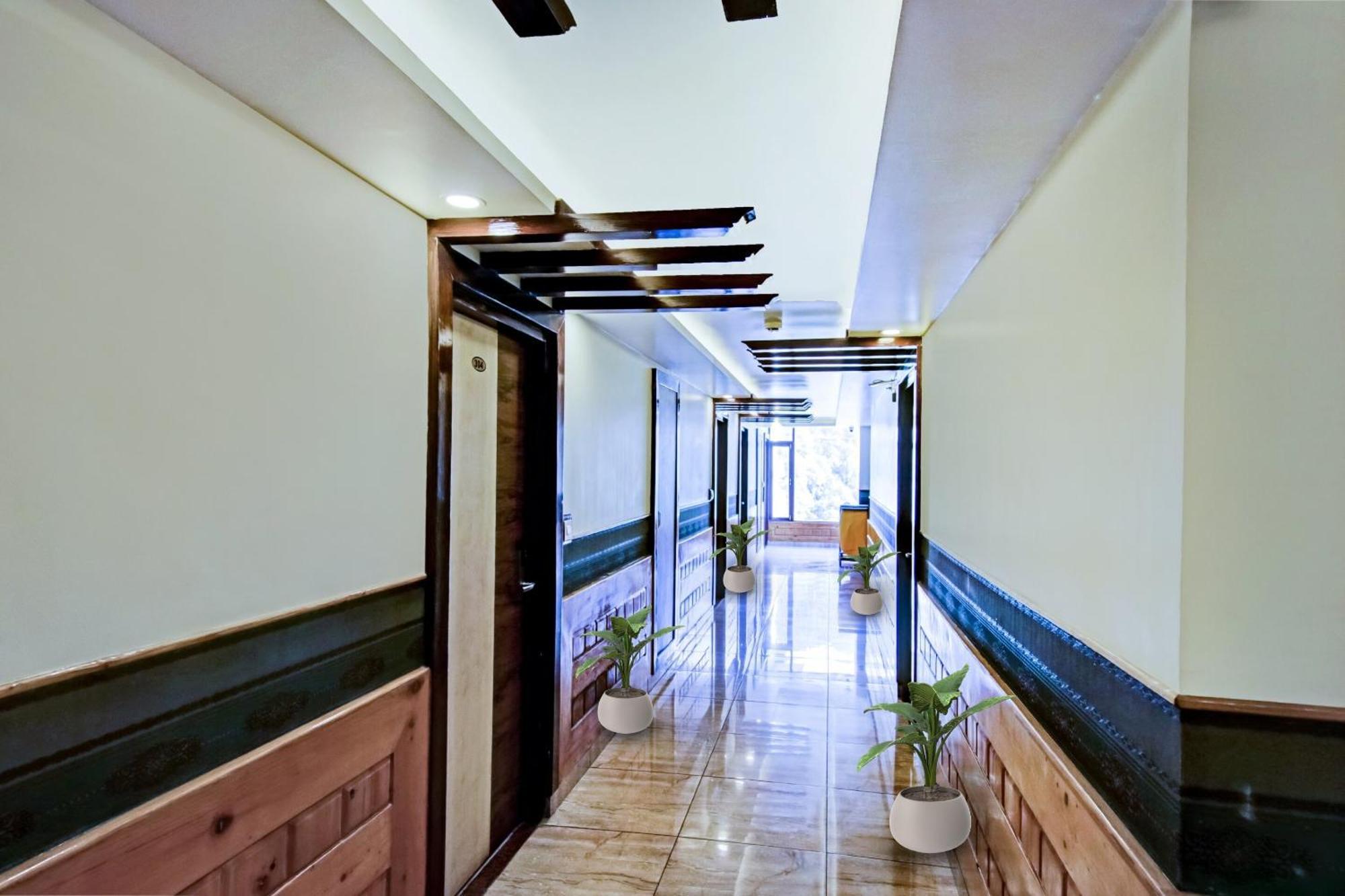 Townhouse Oak Rohtang Heights Hotel Manāli Екстериор снимка