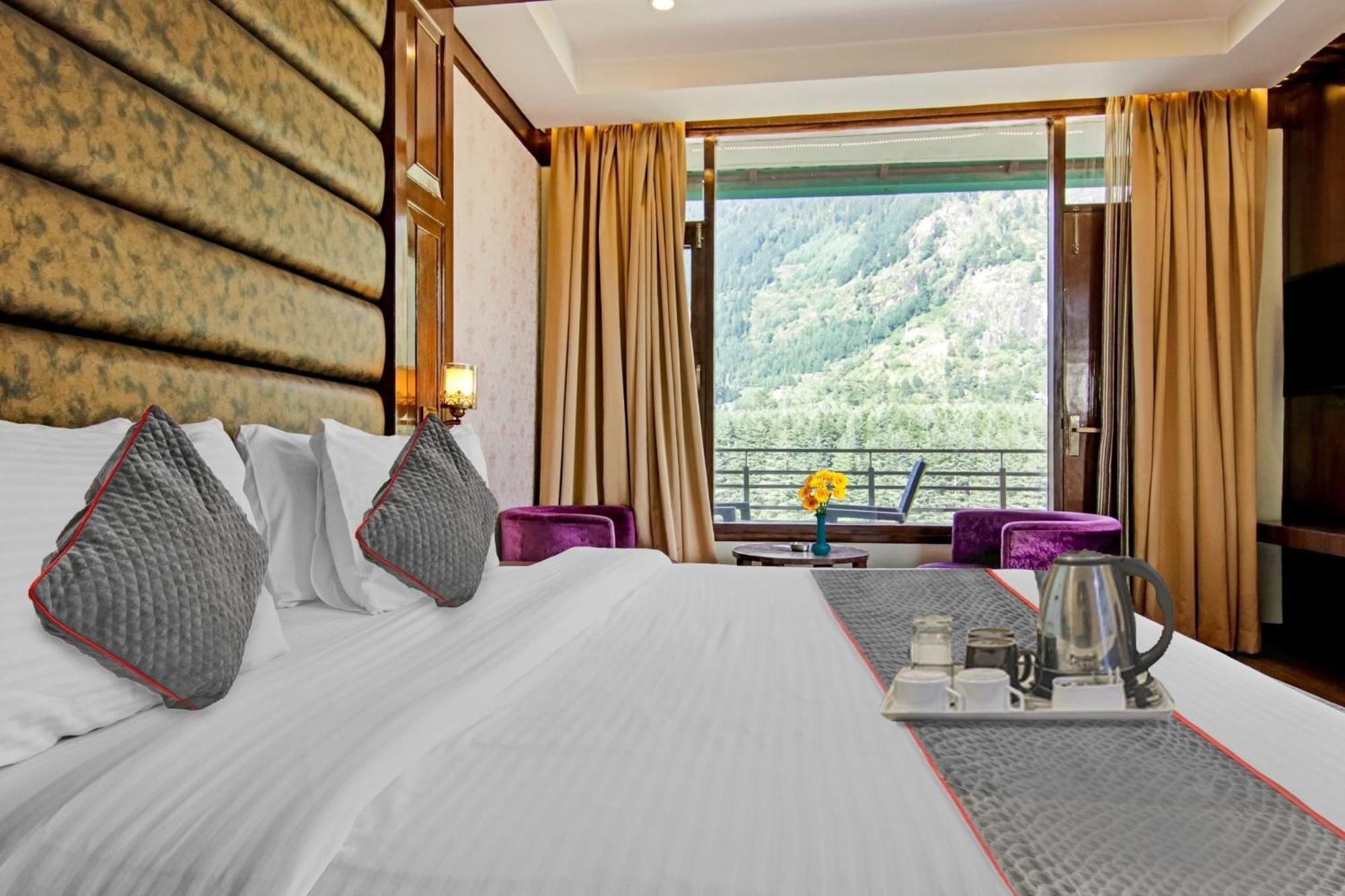 Townhouse Oak Rohtang Heights Hotel Manāli Екстериор снимка
