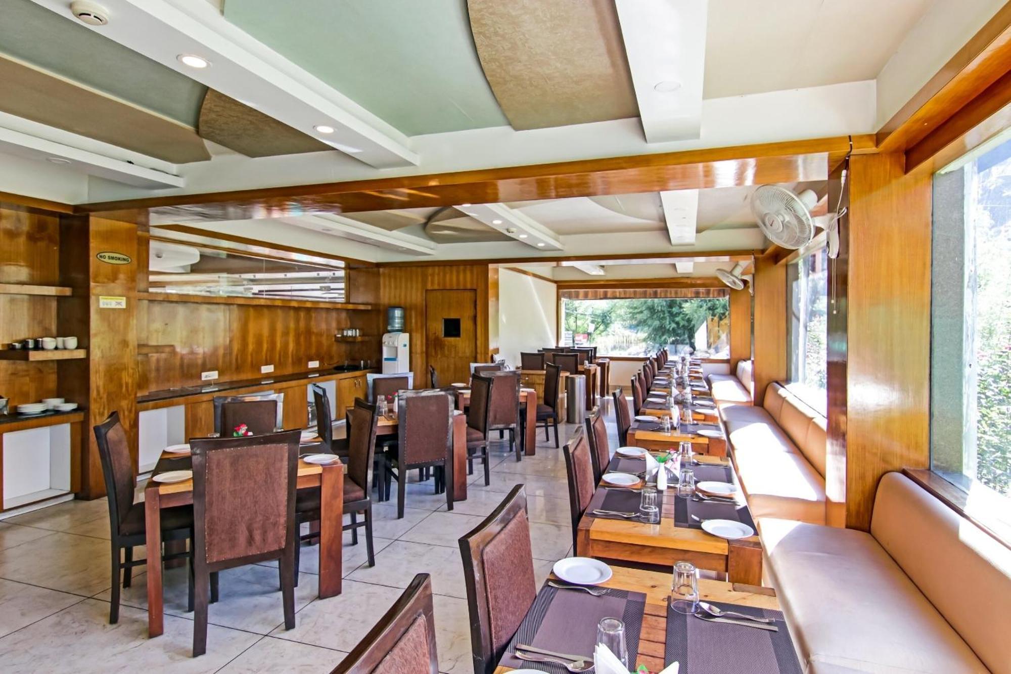 Townhouse Oak Rohtang Heights Hotel Manāli Екстериор снимка