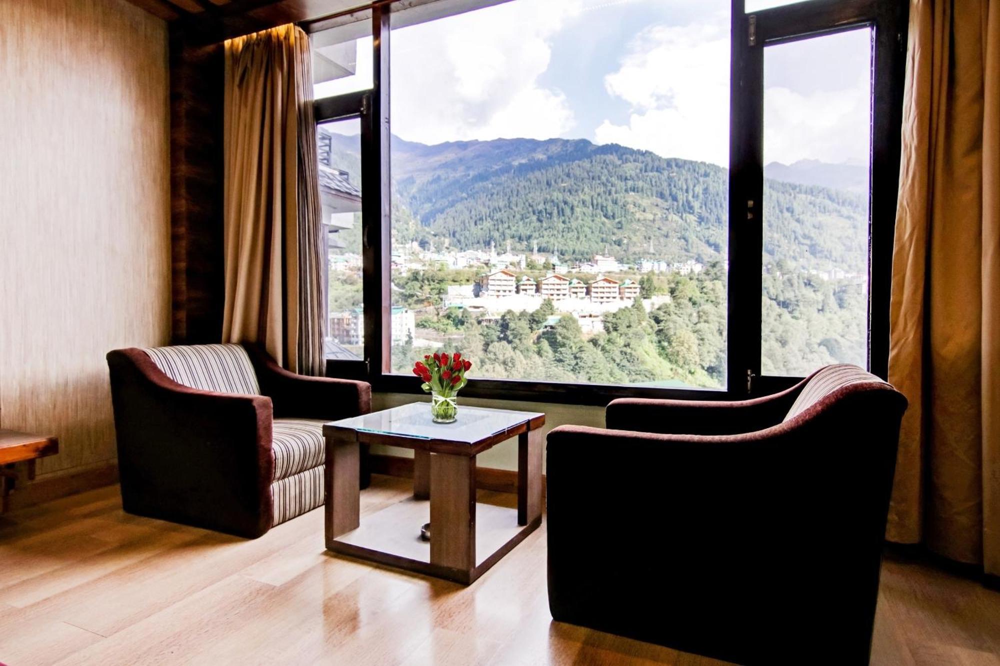 Townhouse Oak Rohtang Heights Hotel Manāli Екстериор снимка