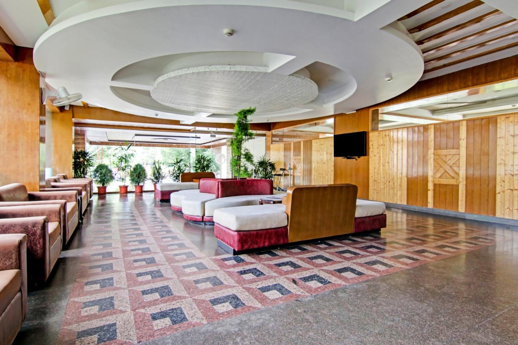 Townhouse Oak Rohtang Heights Hotel Manāli Екстериор снимка